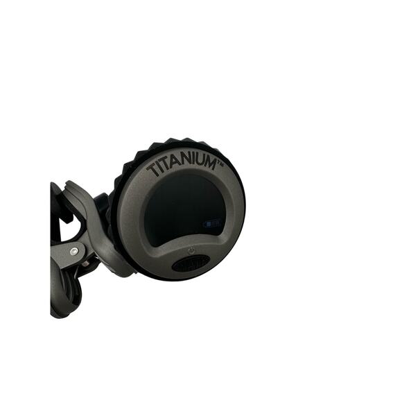 Snark ST-8 Titanium Chromatic Rechargeable Tuner - Picture 6 of 10